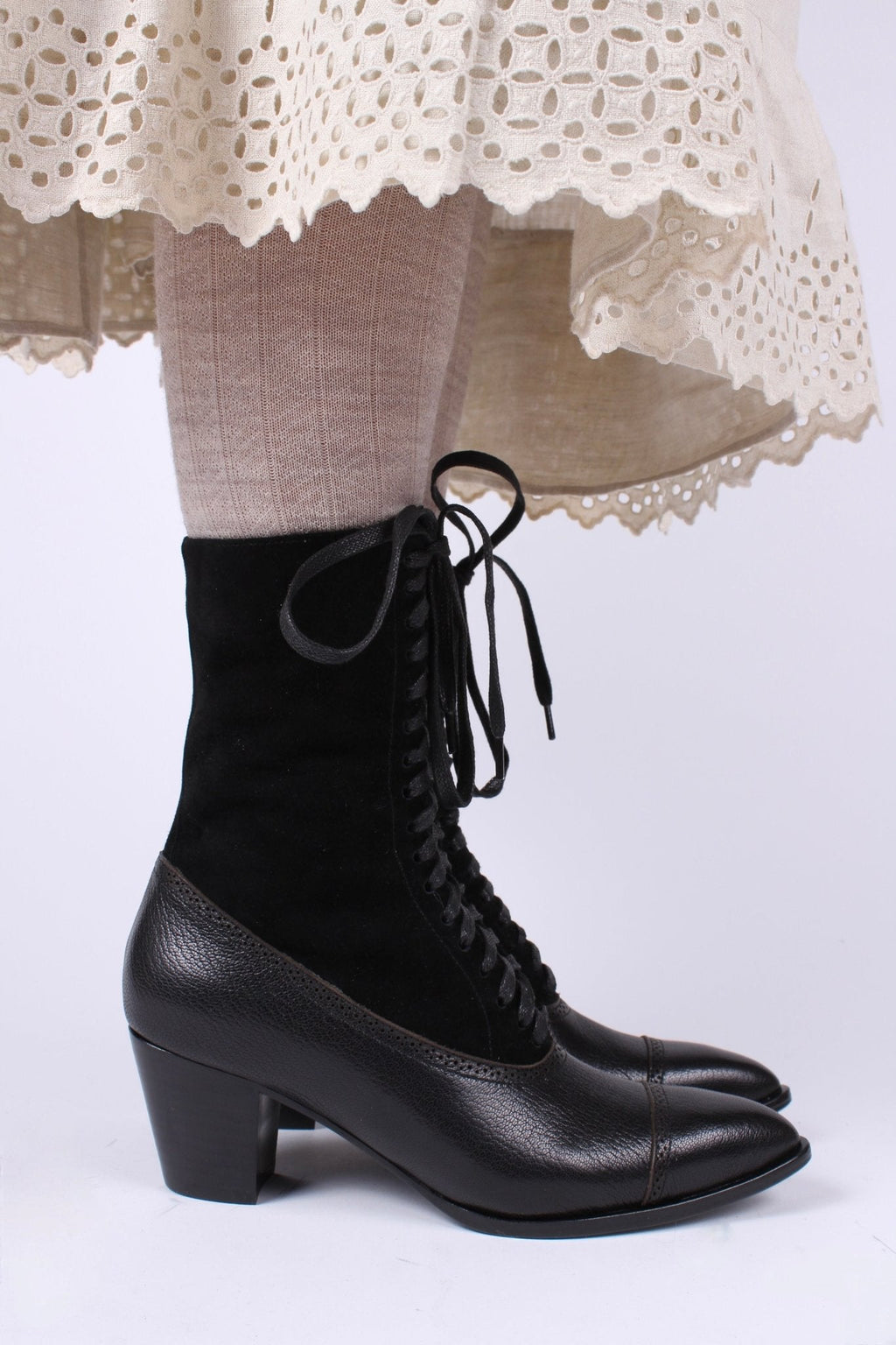 1900s Edwardian Style Boots - black - Victoria