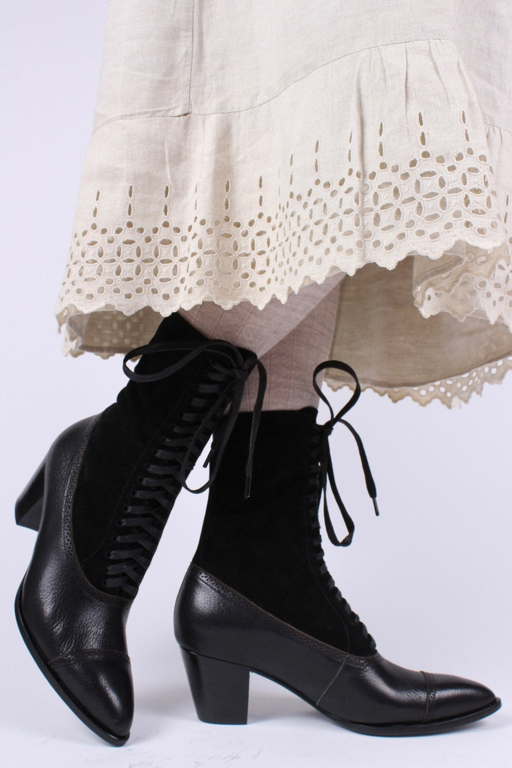 1900s Edwardian Style Boots - black - Victoria