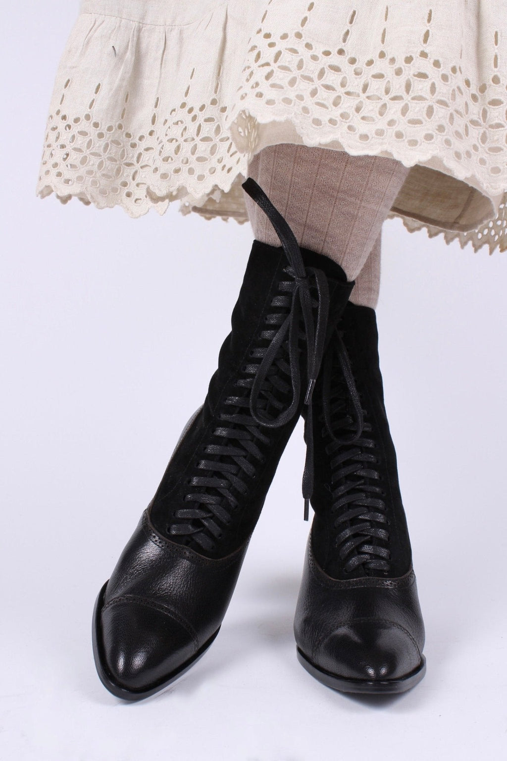 1900s Edwardian Style Boots - black - Victoria