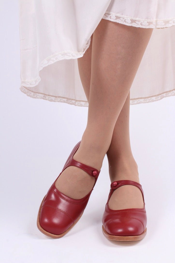 1920s everyday shoe - Red - Ruby