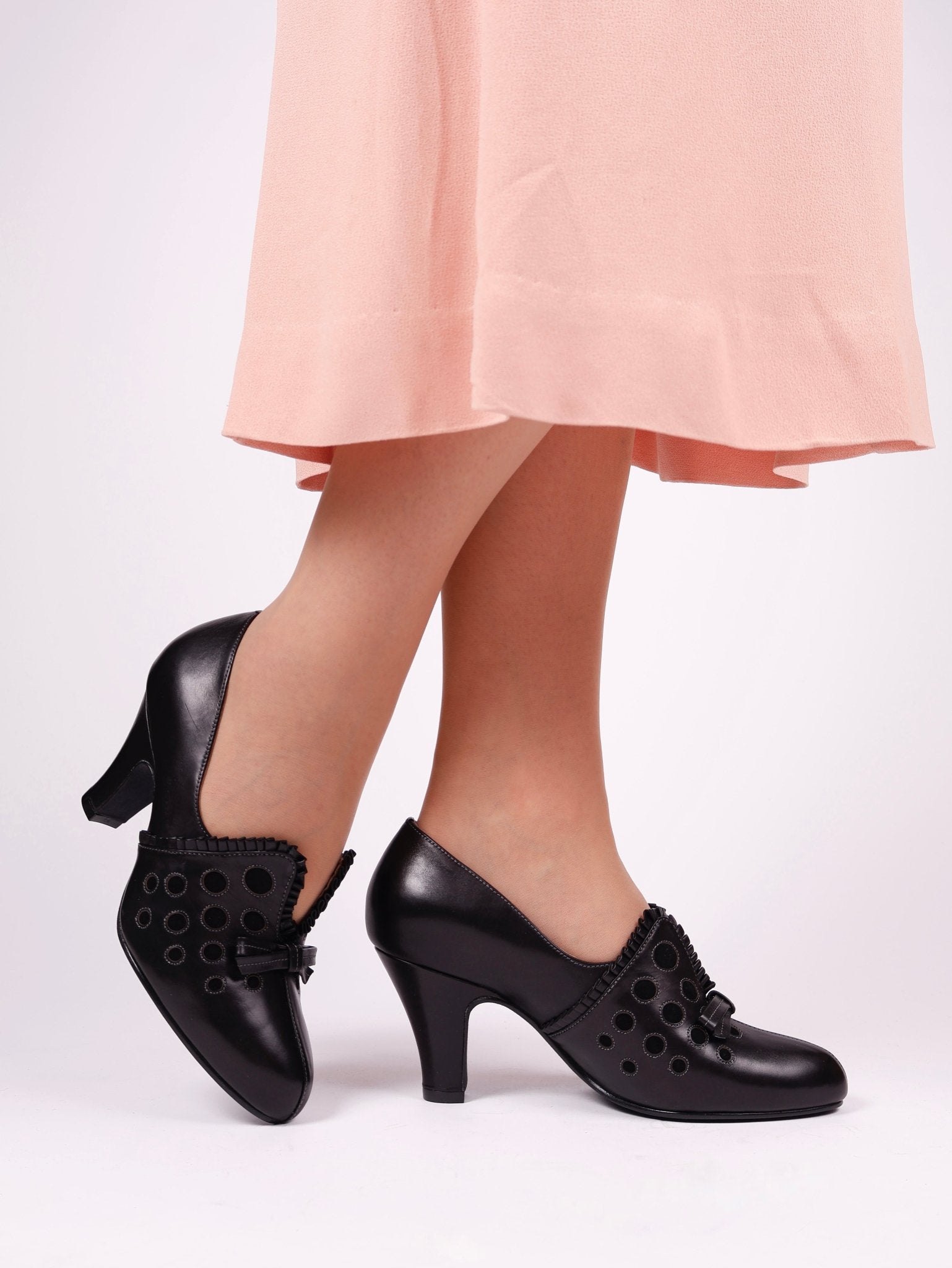 1930s pumps with decorations in suede - black - Stella