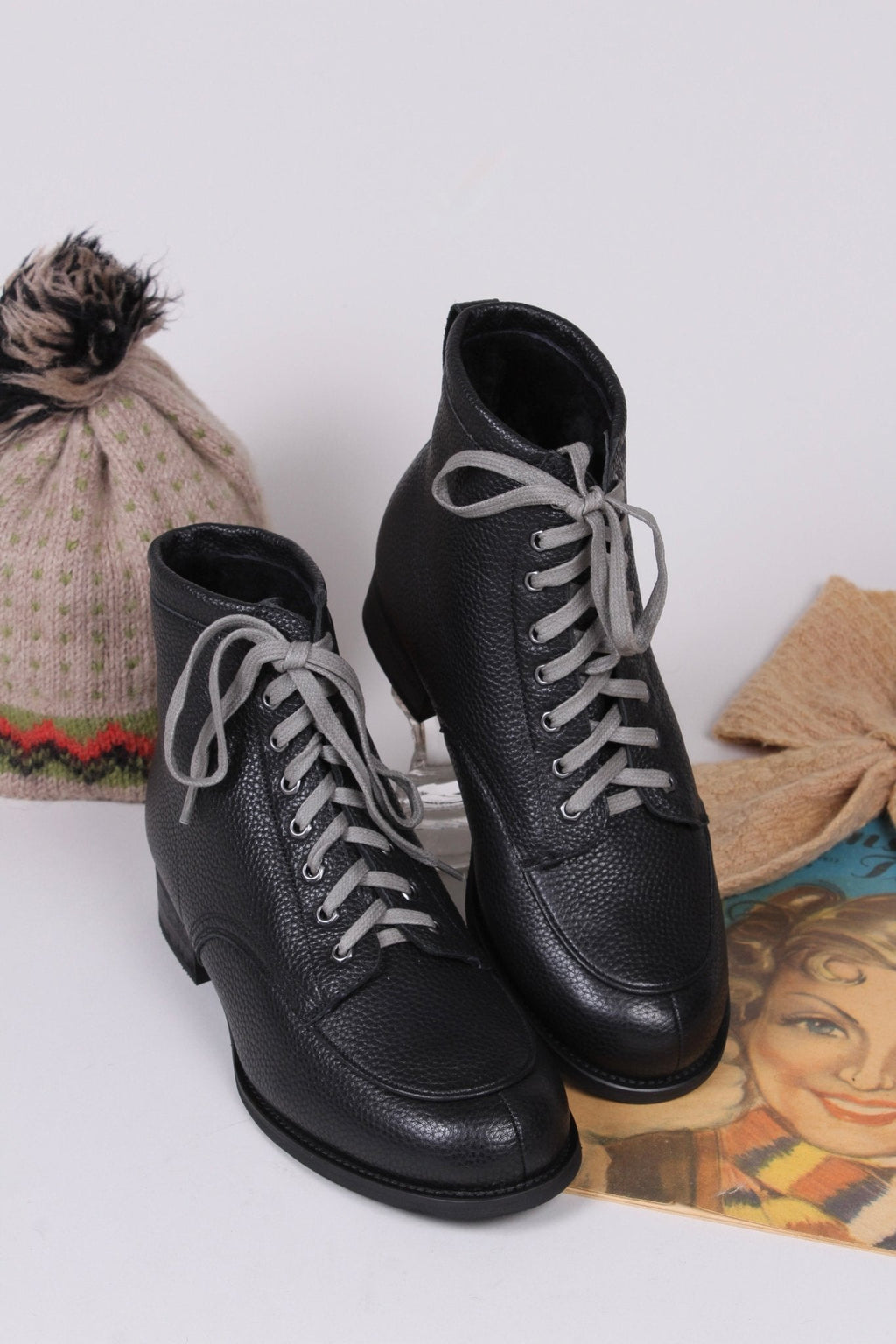 1930s and 1940s winter snow boots with Fur lining - Black - Rita